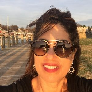 Meet your Posher, Leira